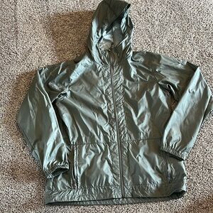 Columbia women’s sage green rain jacket. Size large. Great condition!